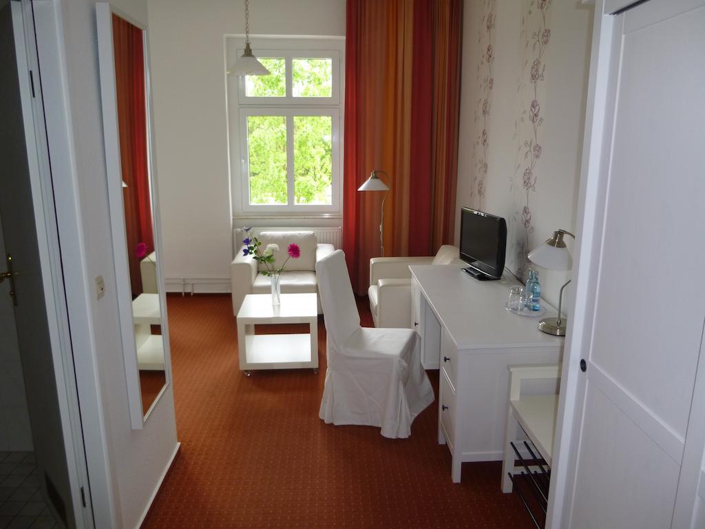 Hotel Adler Грайфсвальд Номер фото