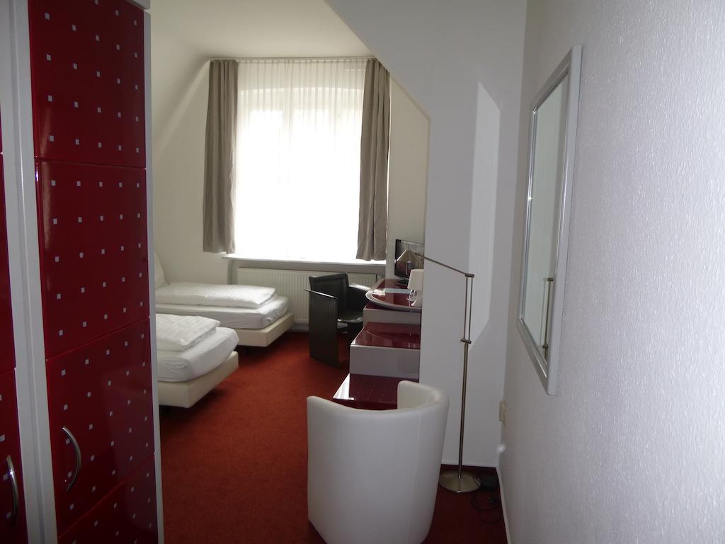 Hotel Adler Грайфсвальд Номер фото