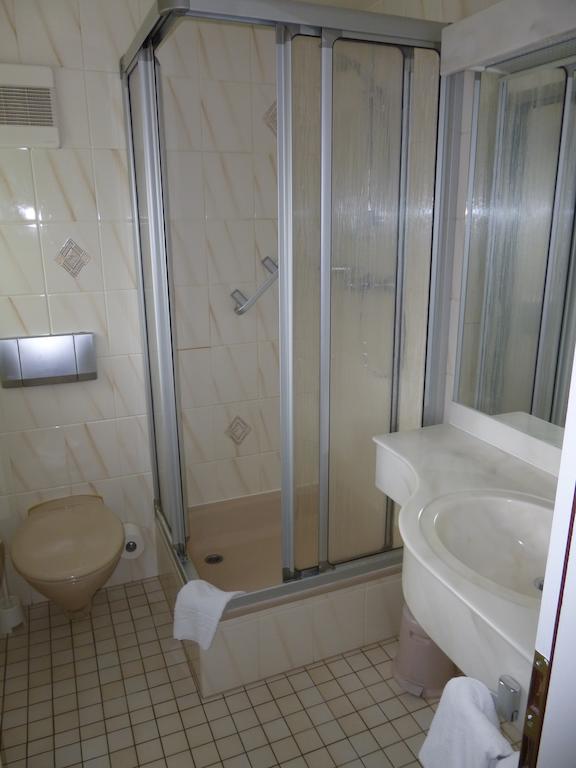 Hotel Adler Грайфсвальд Номер фото